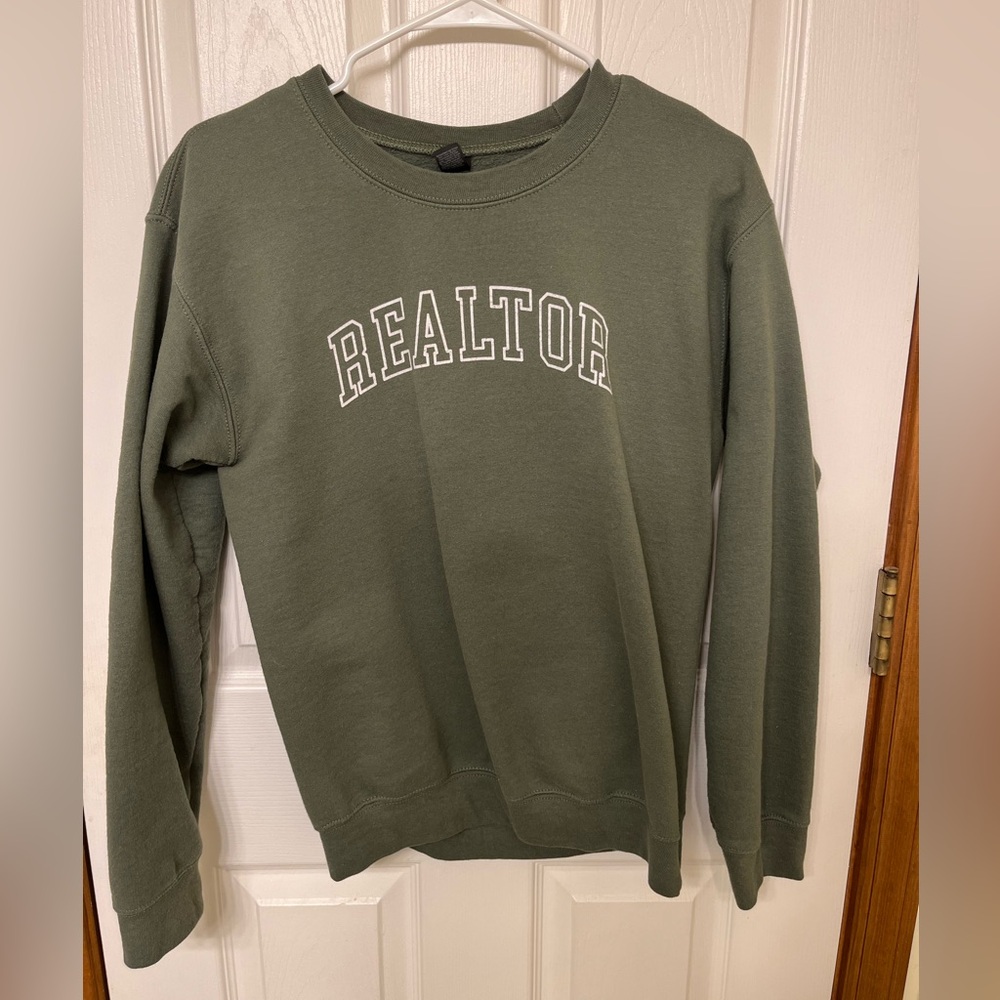 Realtor - Gildan Olive Women's Crew Neck Sweatshirt